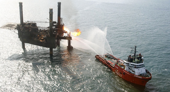 2 killed, 8 injured in fire on Mexico offshore oil platform